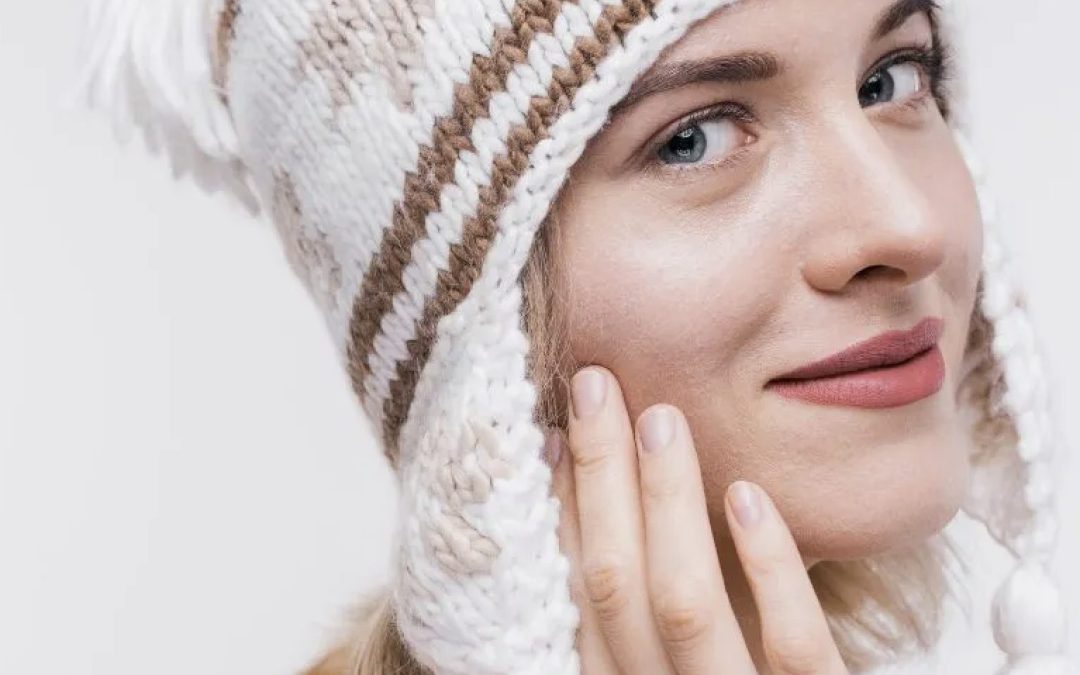 Cómo cuidar la piel en invierno: Dermatóloga comparte rutina sencilla, pero efectiva